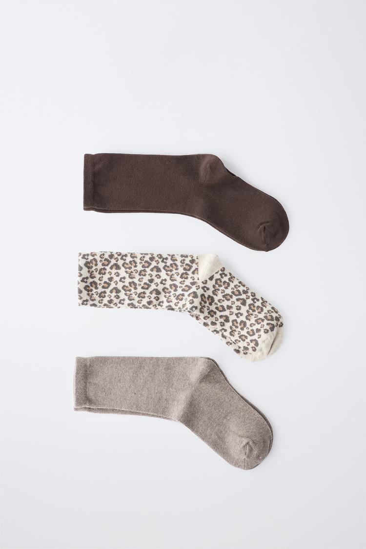 PAQUETE DE TRES CALCETINES LARGOS CON ESTAMPADO ANIMAL 7