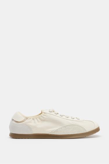 GIÀY THỂ THAO PHỐI MÀU - Trắng từ Zara