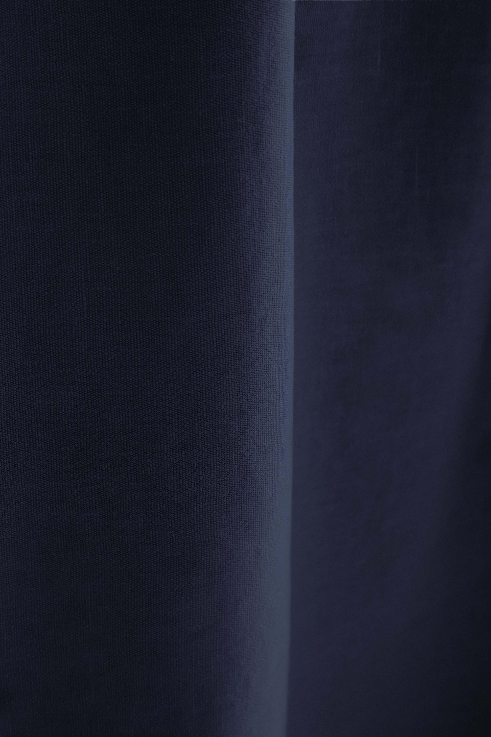 TABLECLOTH 01