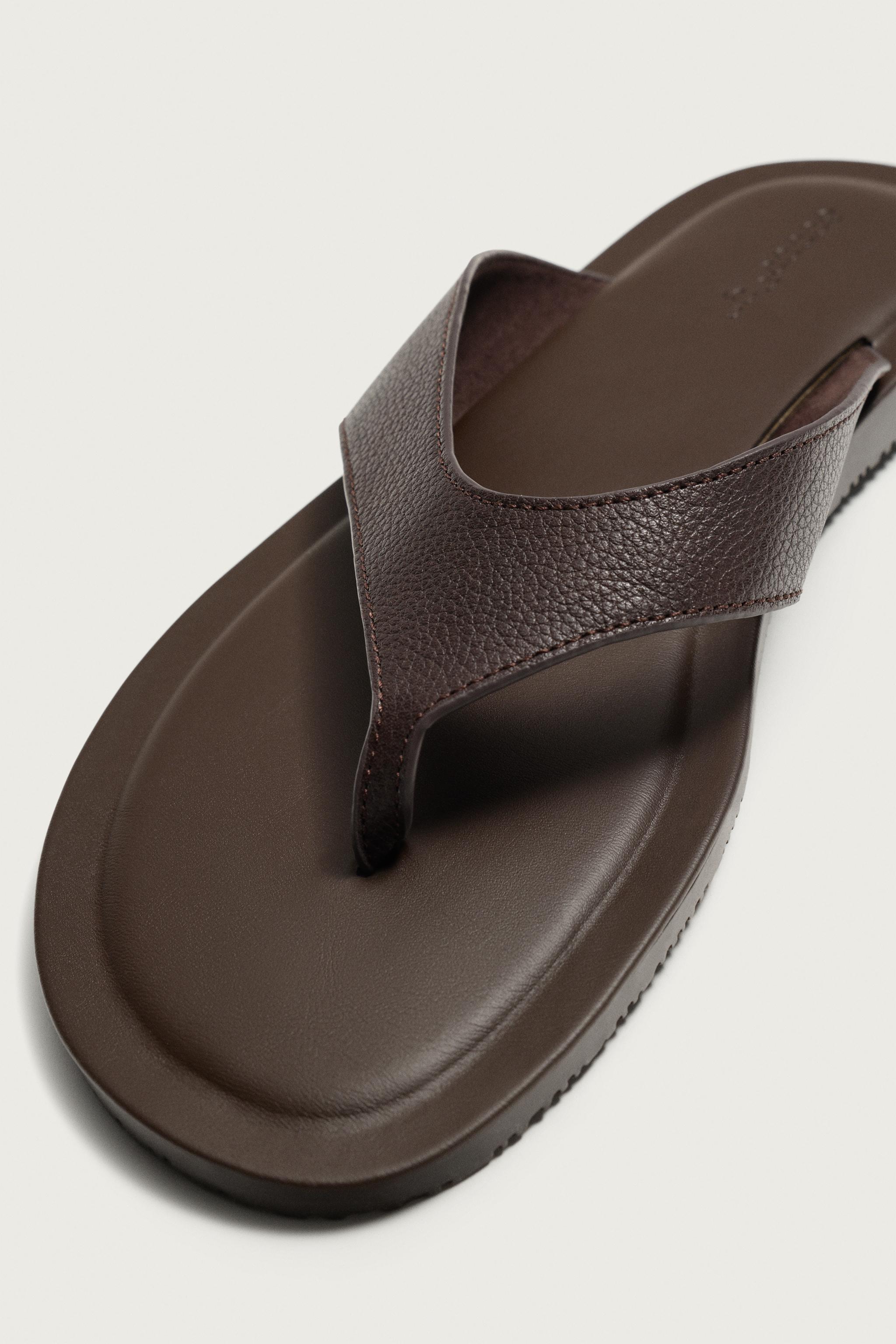 SANDALES À BRIDES EN CUIR