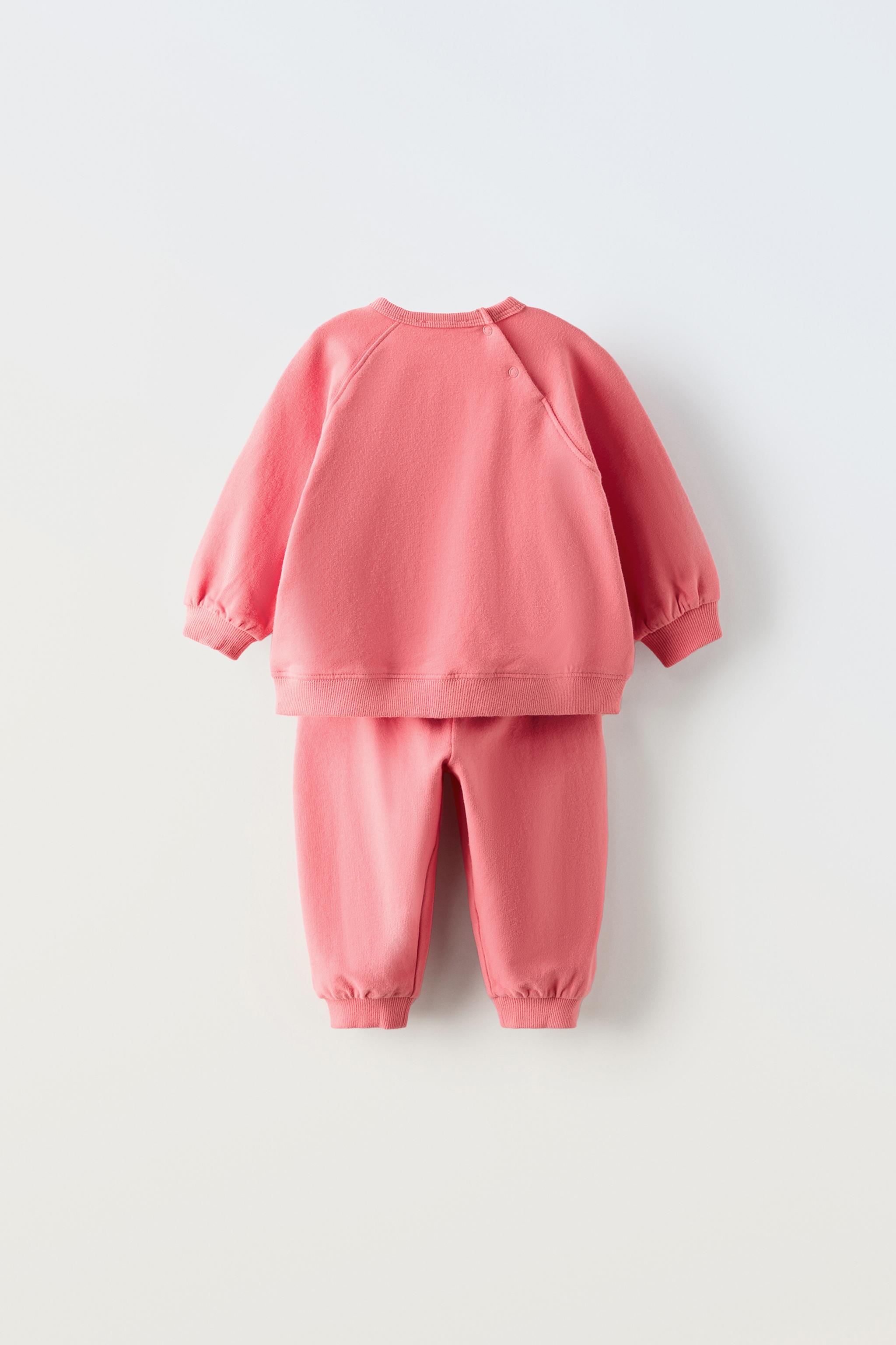 Top Zara sweatshirt and ribbed jogger pants set. Size 2-3t