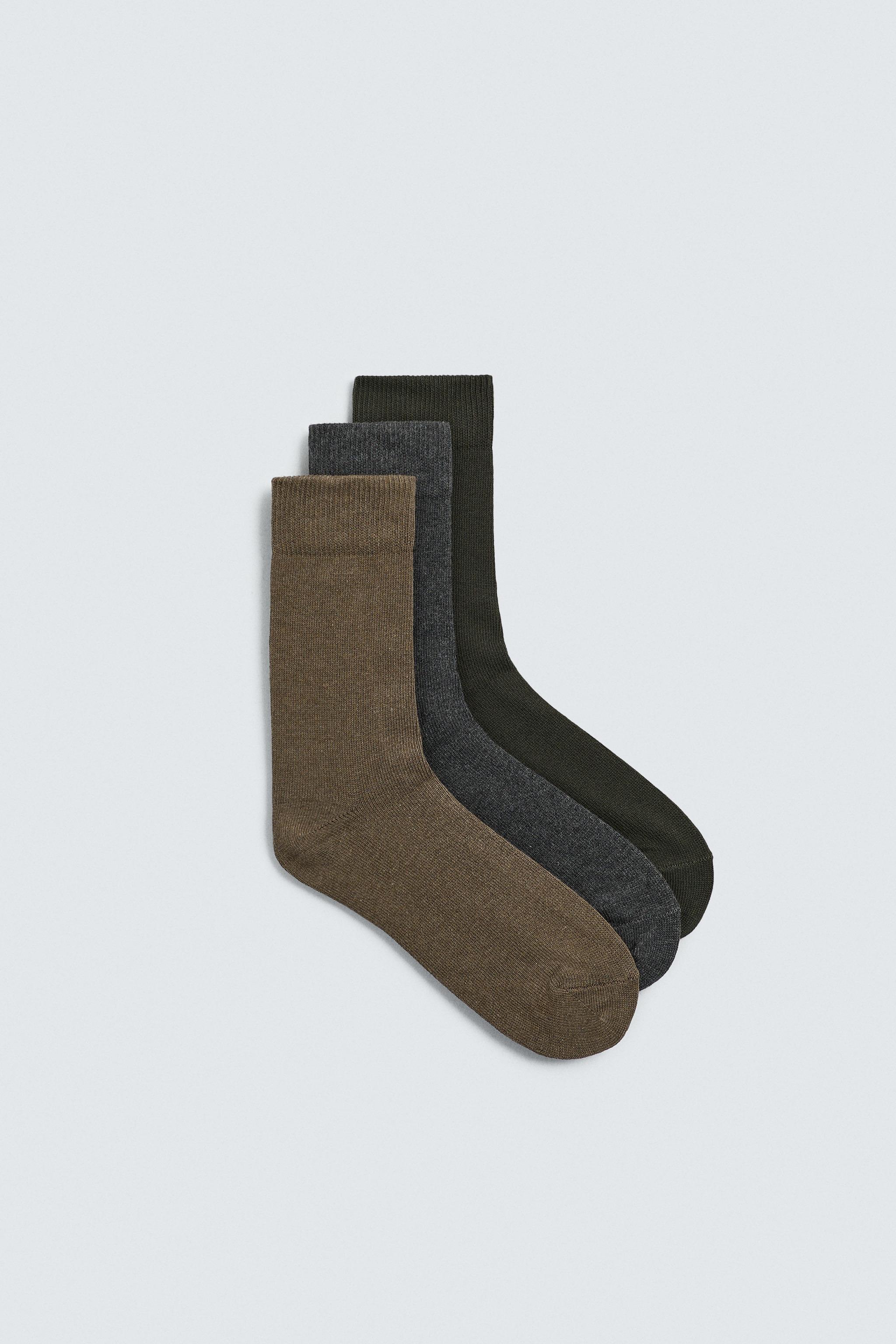 3-PACK OF TEXTURED SOCKS