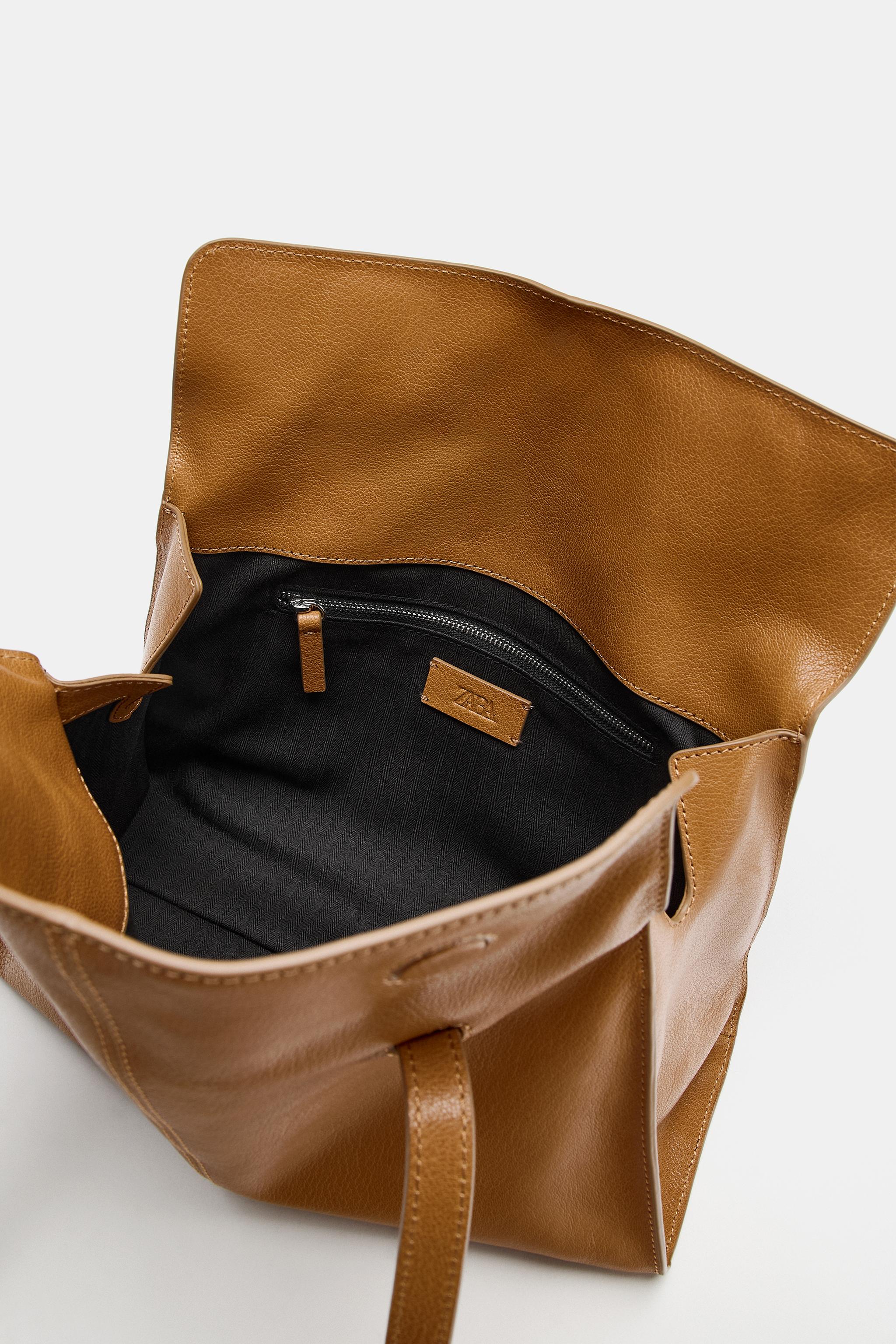 LEATHER SHOULDER BAG