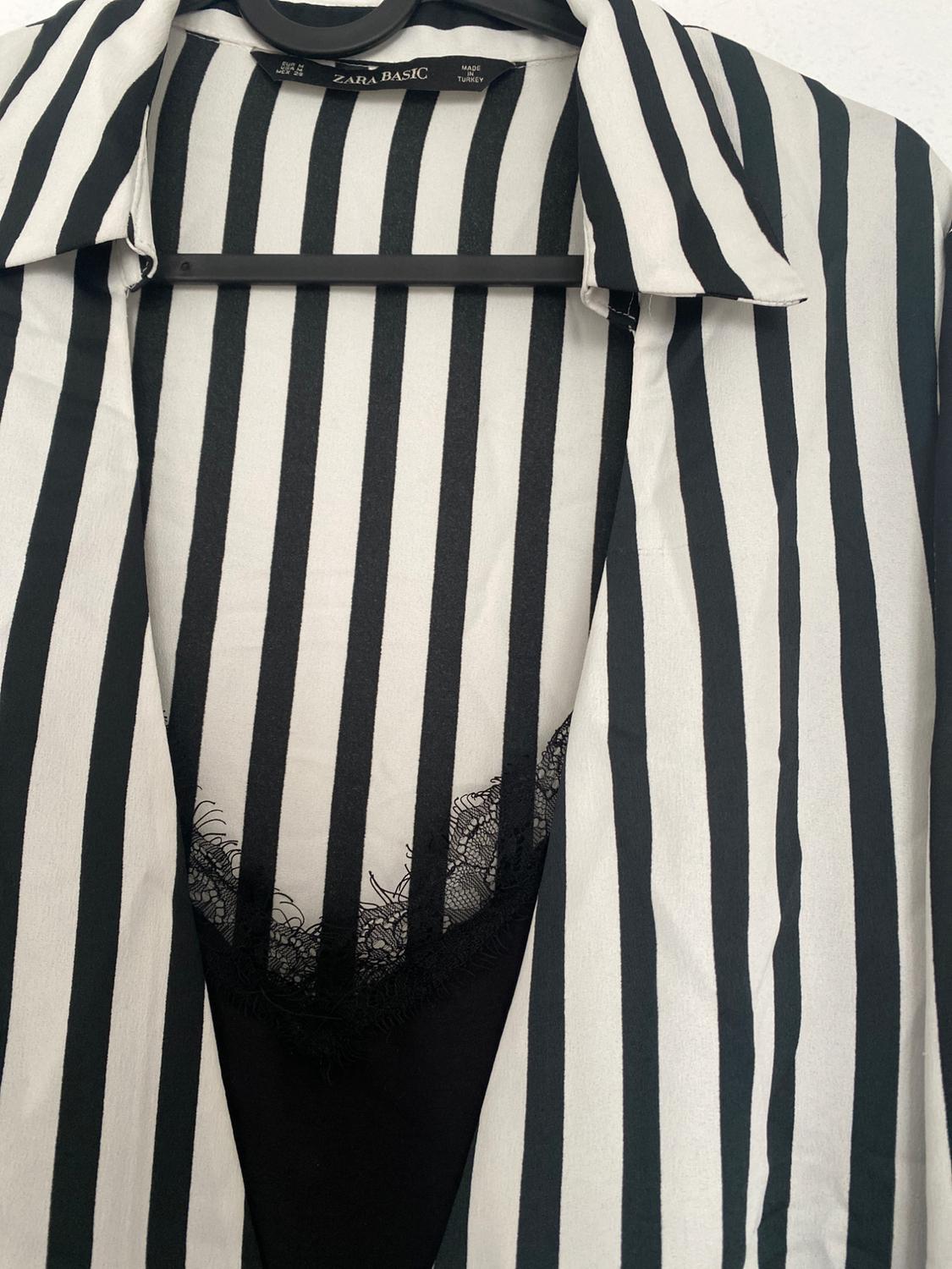 CONTRASTING STRIPED SHIRT - Image 2