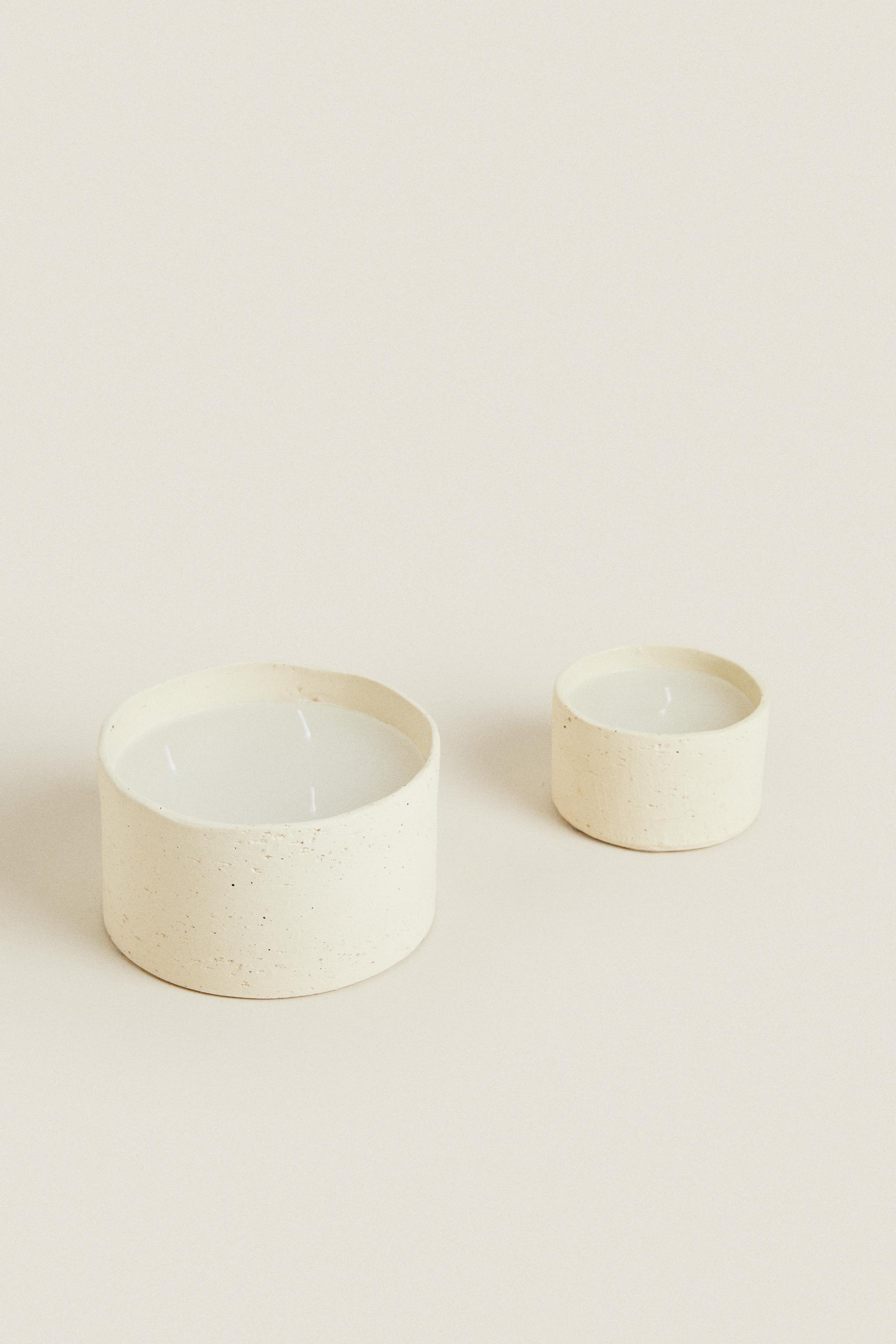 CERAMIC DECORATIVE CANDLE — White