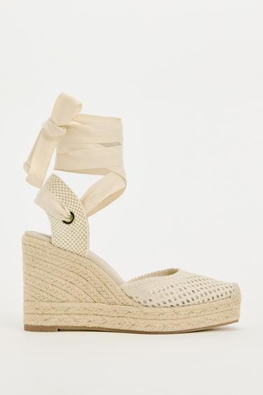 CUÑA ATADA CROCHET - Blanco Crudo de Zara