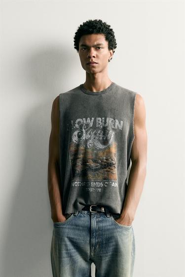 CAMISETA TANK PUNTO LAVADO ESTAMPADO - Negro de Zara