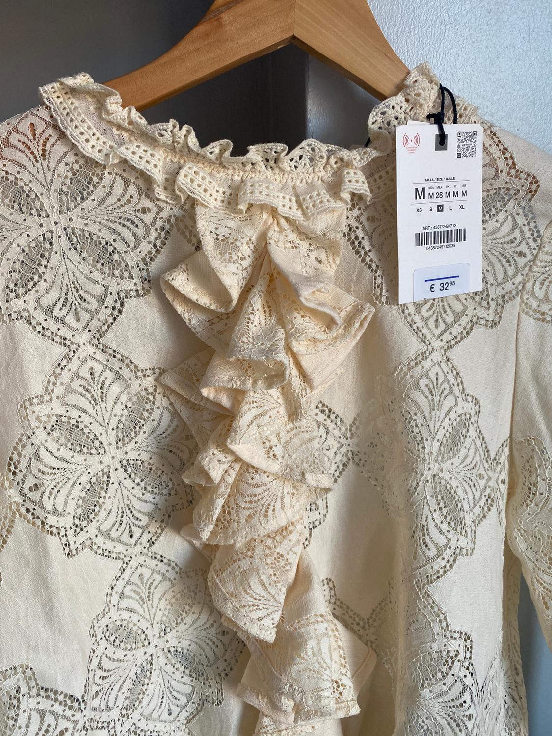 ROMANTIC RUFFLED BLOUSE - Image 2