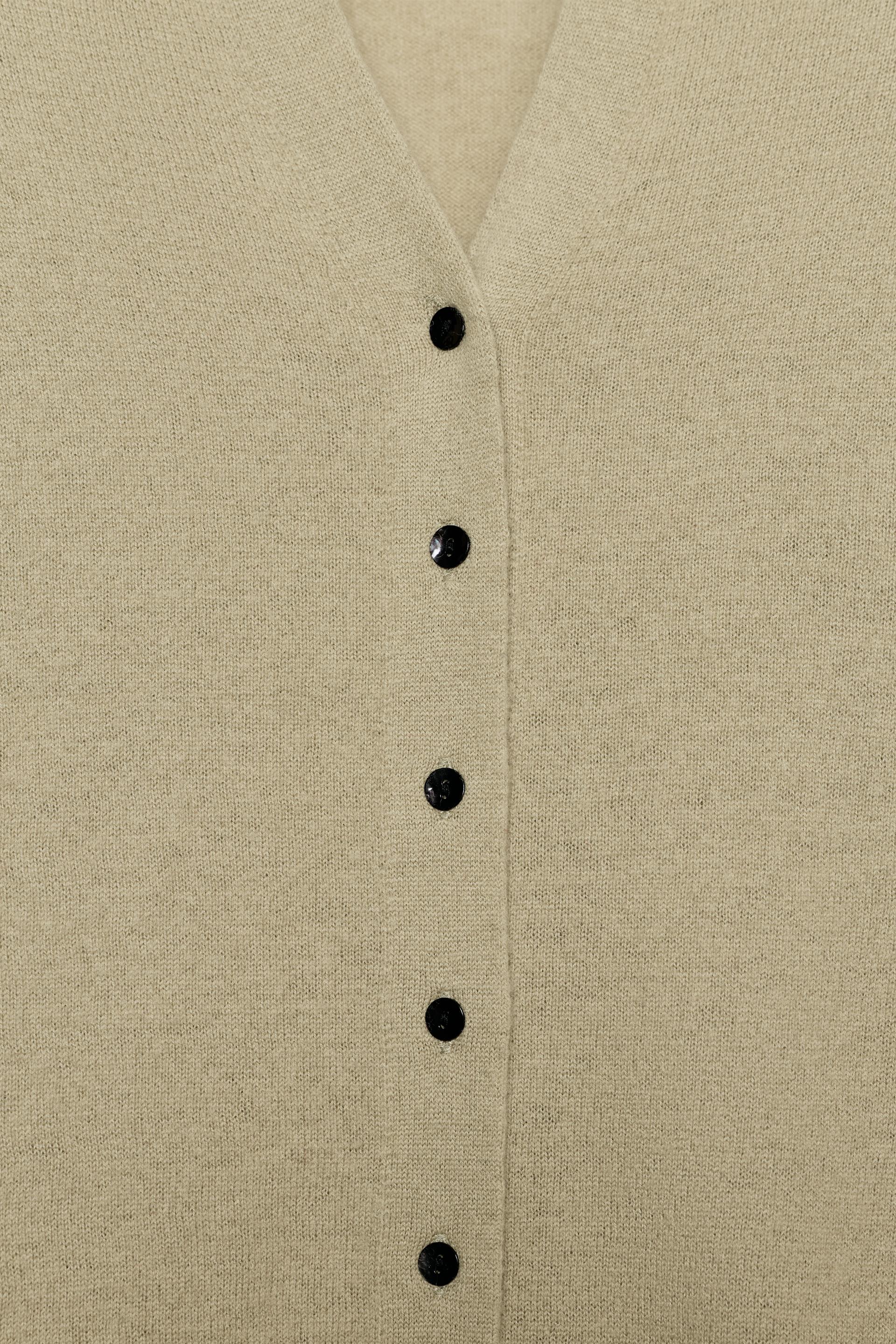 100% EXTRA-SOFT WOOL V-NECK JACKET thumbnail 7
