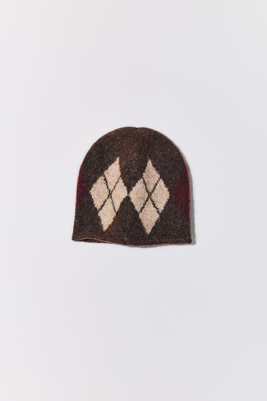 GORRO PUNTO ROMBOS - Marrón de Zara