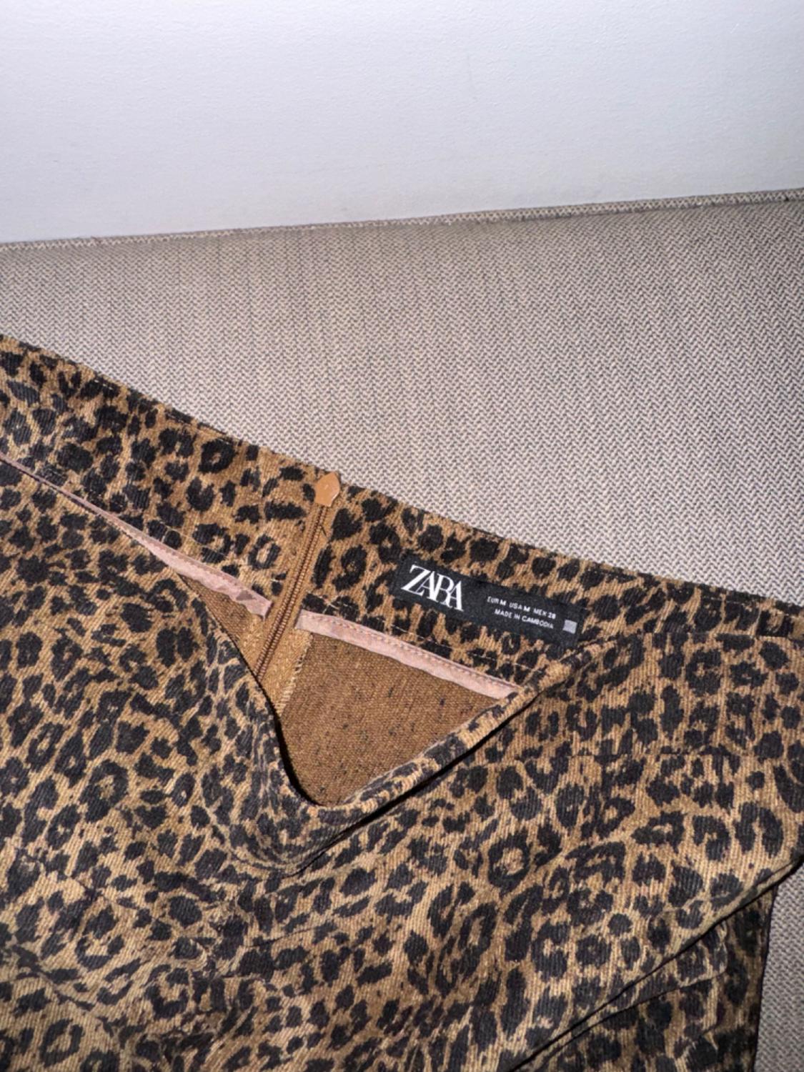 CORDUROY ANIMAL PRINT SKIRT - Image 5