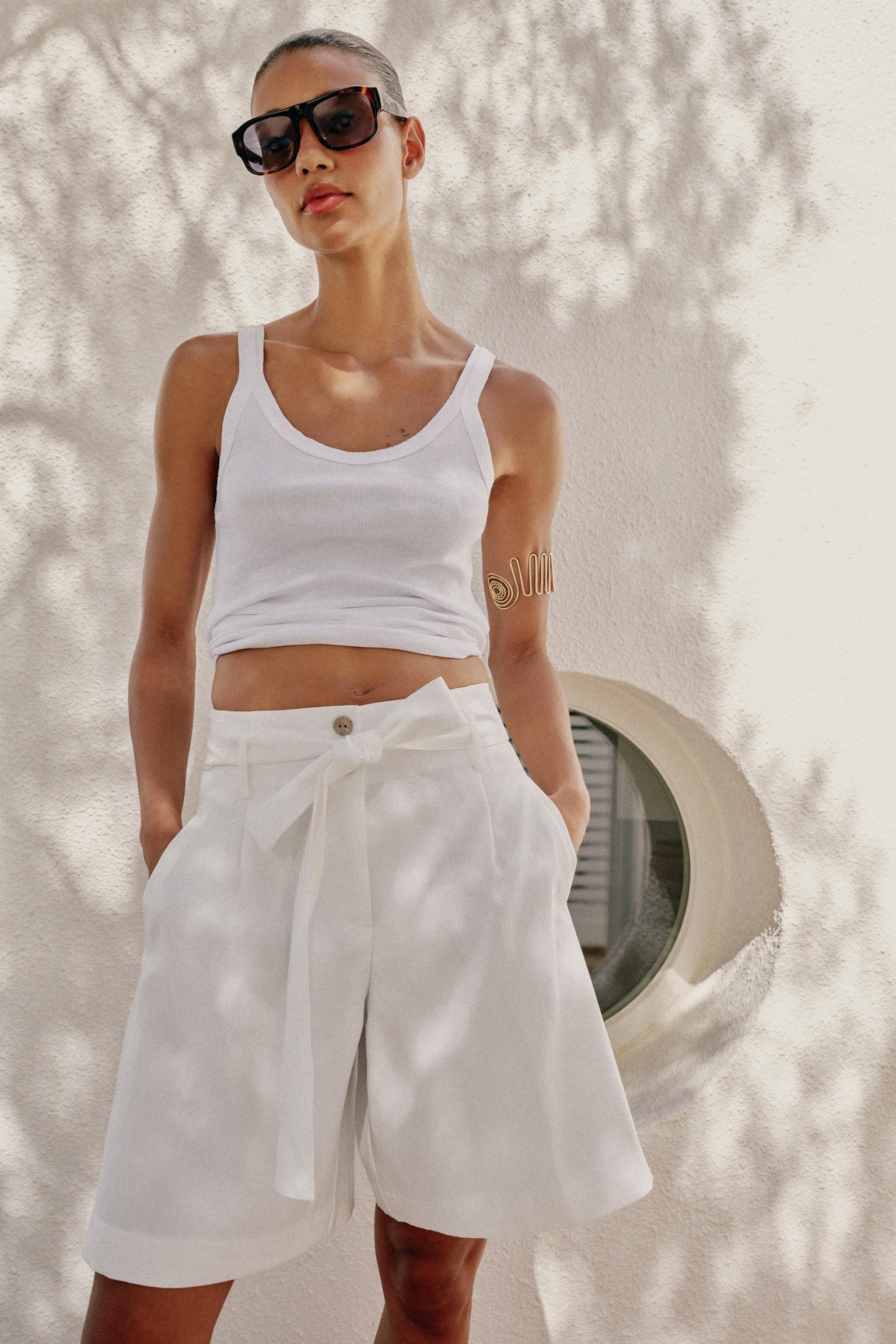 TIE-BELT SHORTS — White