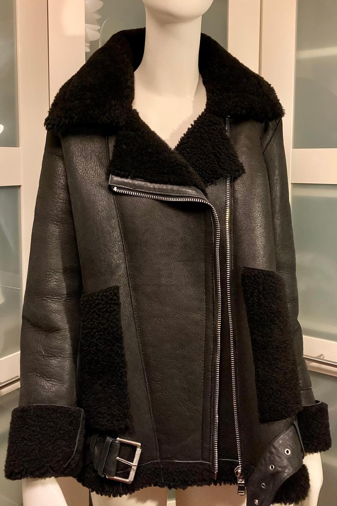 LEATHER BIKER JACKET