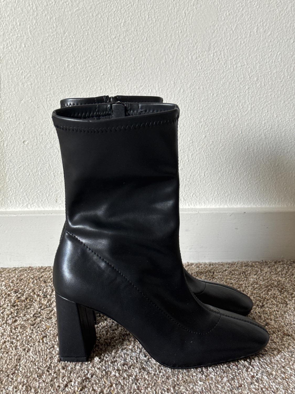 STRETCH HEELED ANKLE BOOTS - Image 3