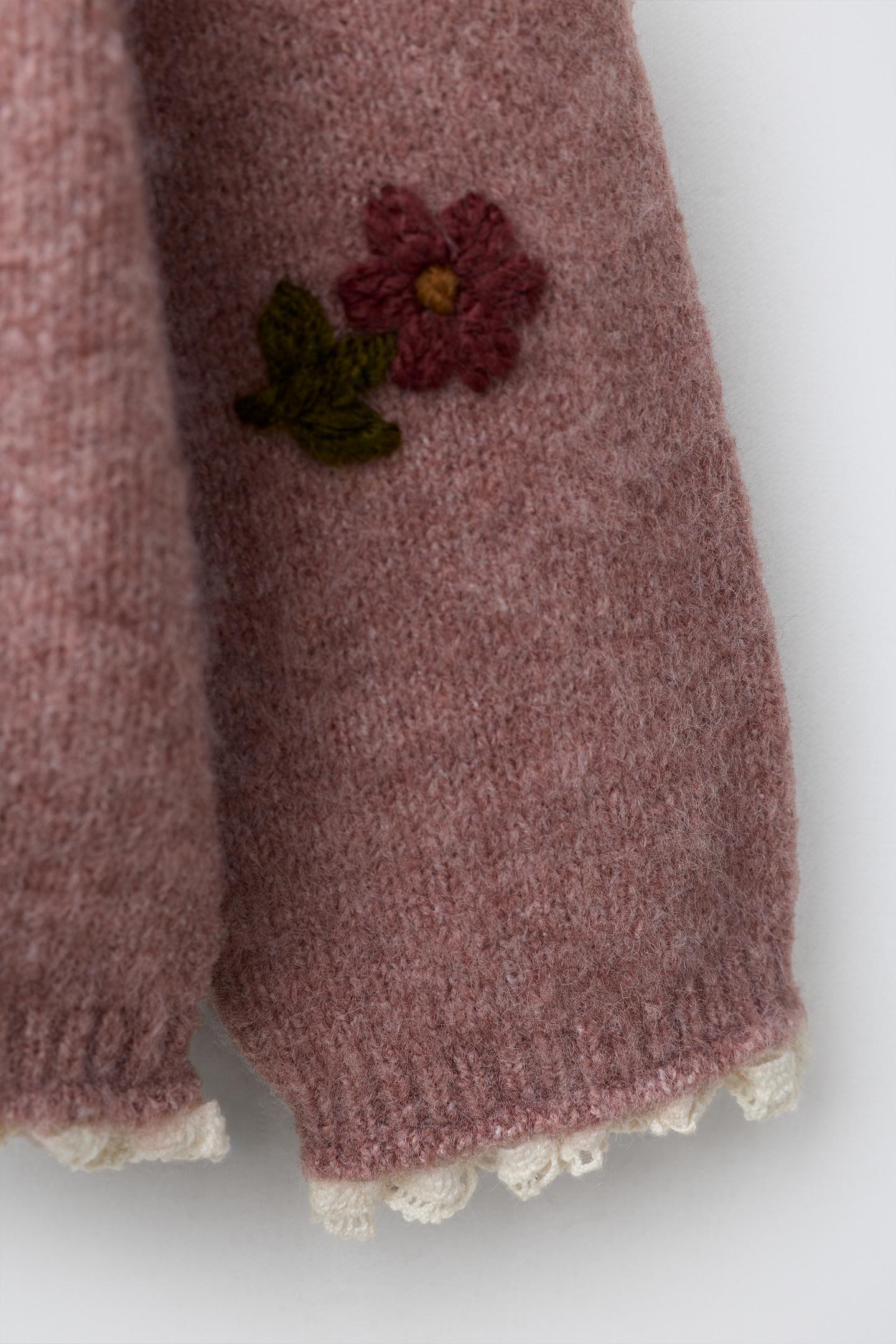 Детский свитер Zara Embroidered Floral Knit, цвет: Розовый — фото 3
