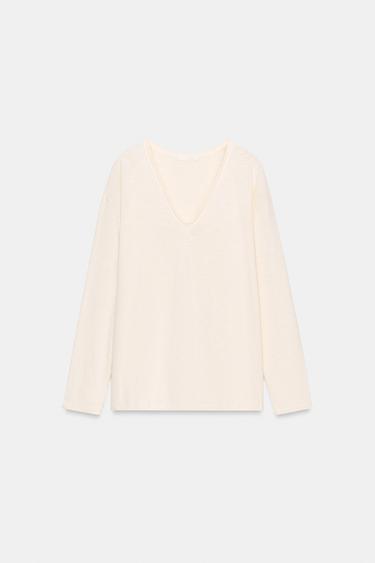 تيشرت ريفي بأكمام طويلة - أبيض مكسور by Zara