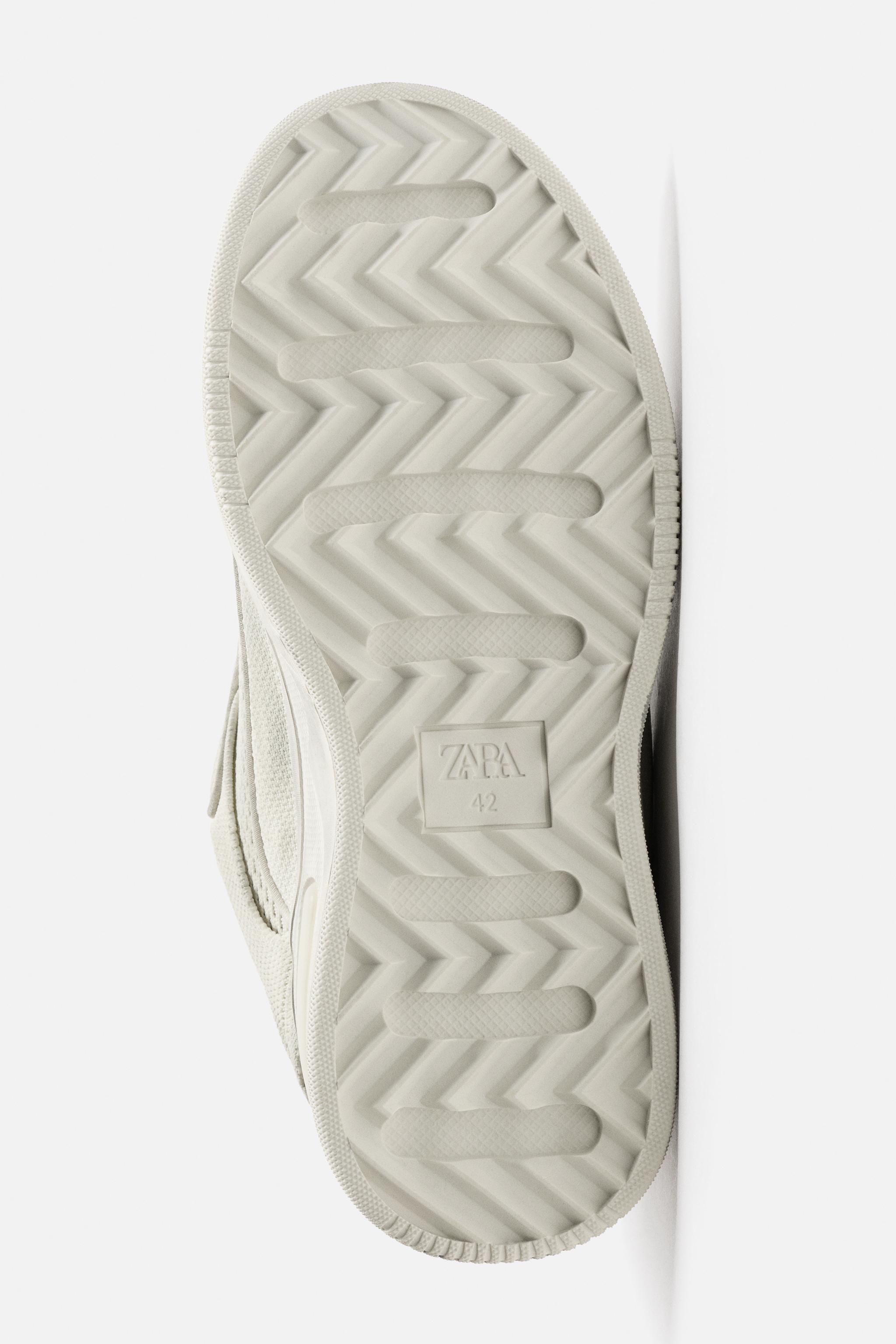 THICK SOLE WORN EFFECT SNEAKERS - Bone White | ZARA United
