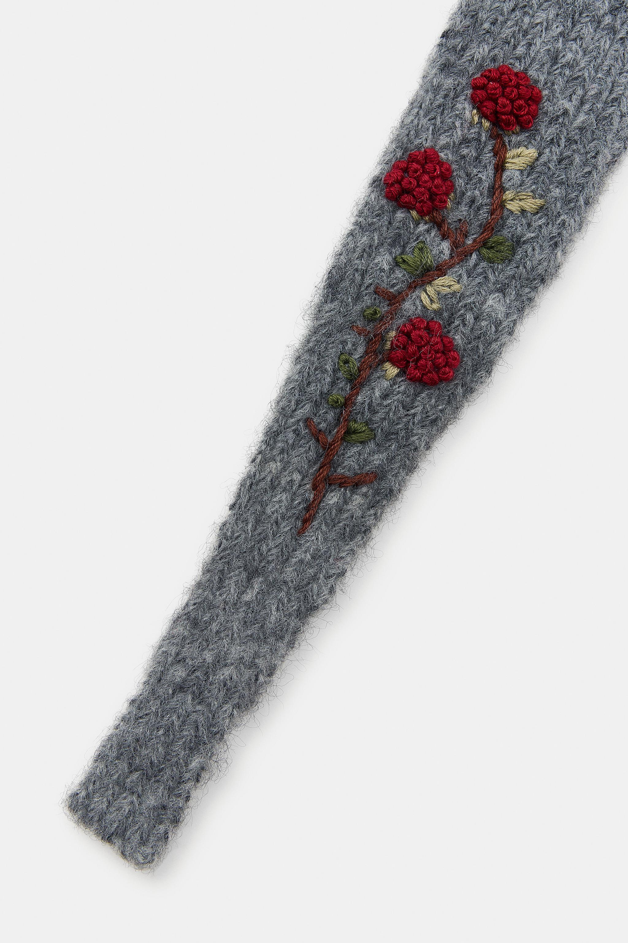 FLORAL EMBROIDERED KNIT BANDANA