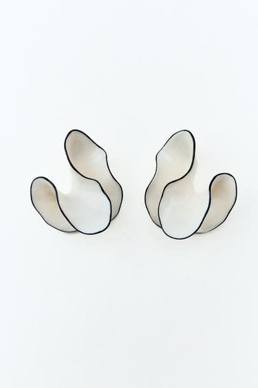 RESIN FAN EARRINGS - Cream by Zara