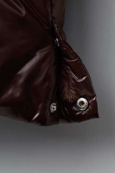 DOUDOUNE EN PLUME ET DUVET DÉPERLANTE ET COUPE-VENT - Marron foncé de Zara - Image 6