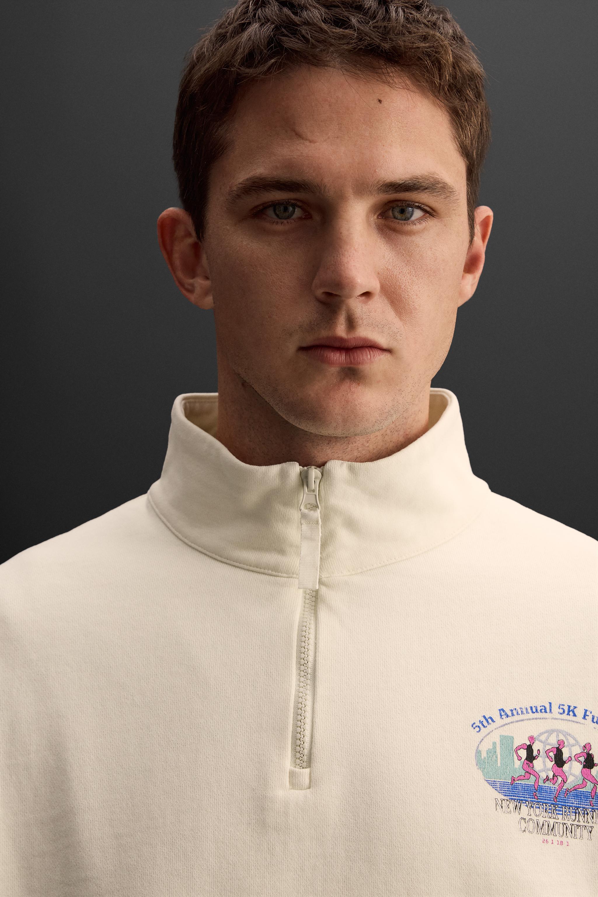 ★ZARA★ PRINTED QUARTER ZIP SWEATSHIRT TEXT QUARTER ZIP SWEATSHIRT - Brown | ZARA United States
