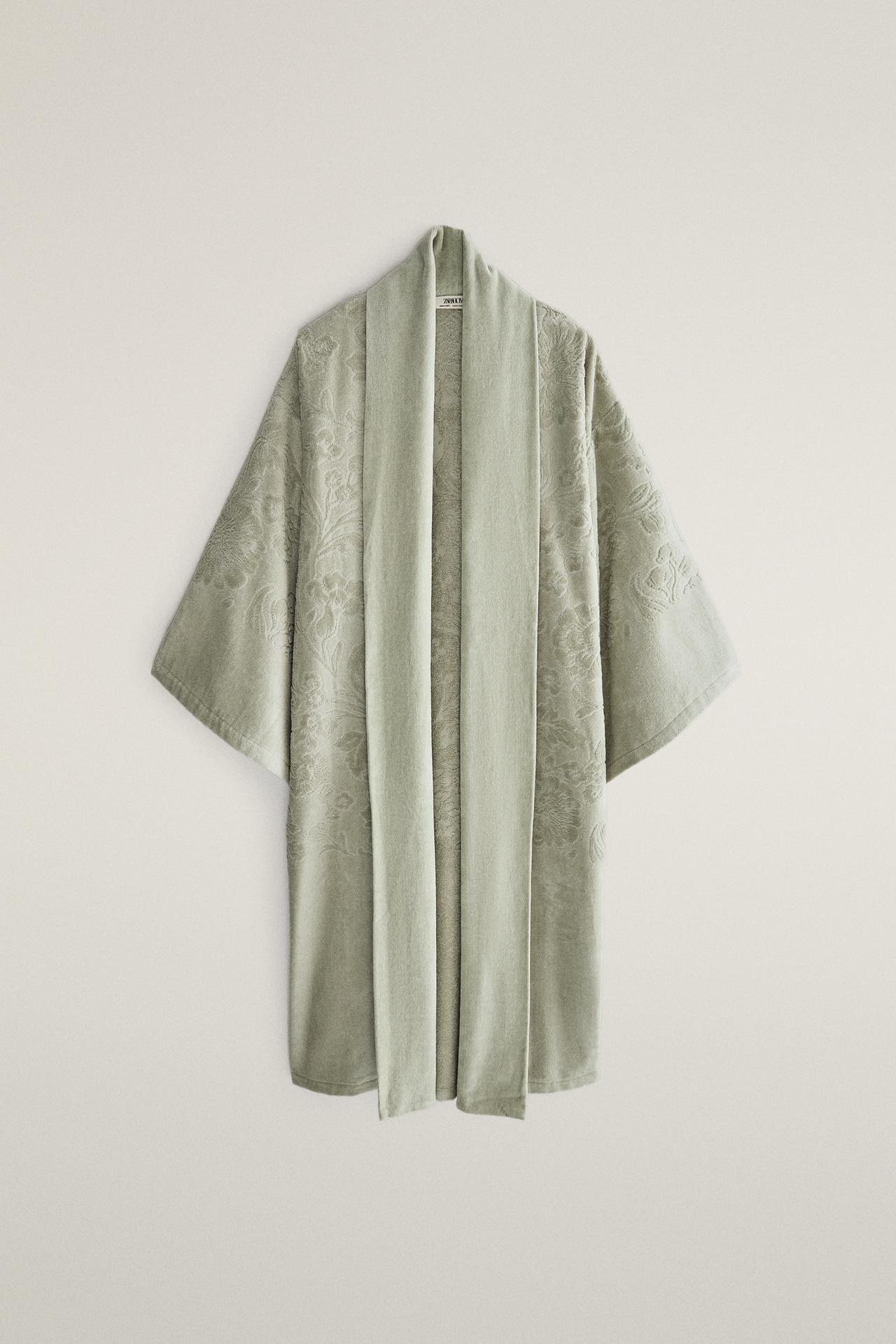FLORAL JACQUARD BATHROBE — Greenish