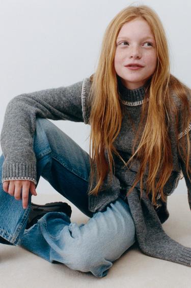KNIT JUMPER WITH CONTRAST EMBROIDERY - Grey by Zara