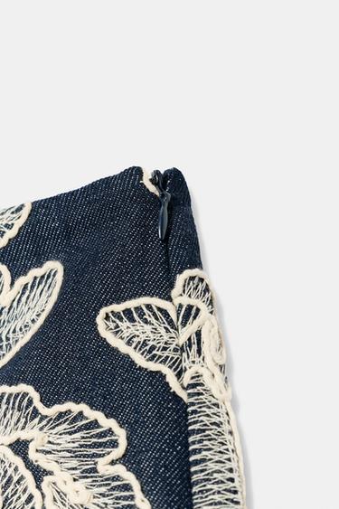 JUPE-PANTALON BRODÉE - Écru / Bleu marine de Zara - Image 8