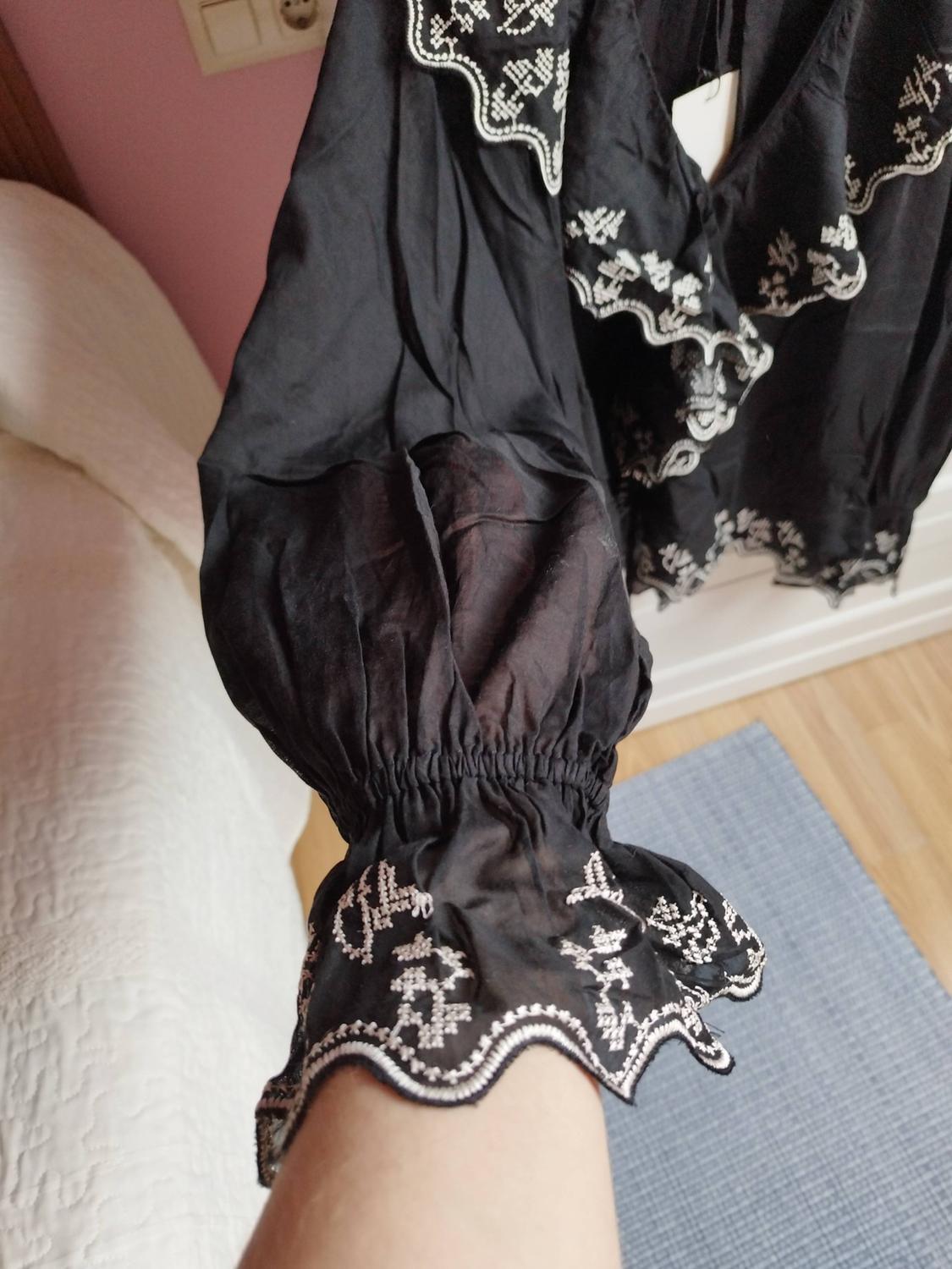 ZW COLLECTION EMBROIDERED RUFFLE BLOUSE - Image 2