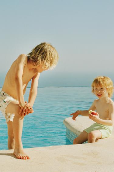 Zara 2-6 YEARS / TEXTURED STRIPED SWIM SHORTS - Lime green