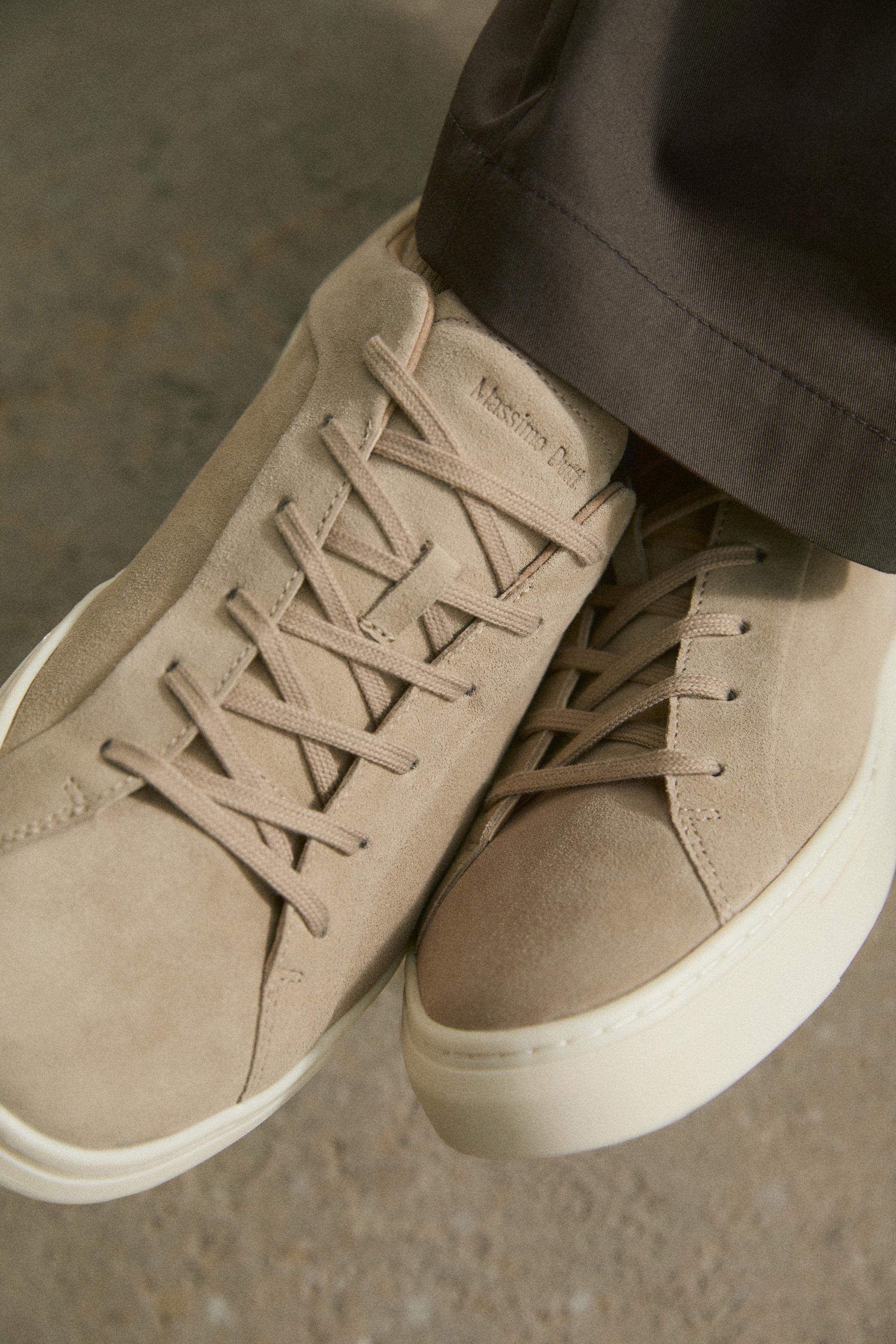 Leather trainers with lug sole — Sandy Brown