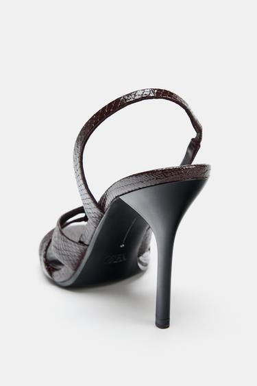 SANDALES À TALONS RELIEF - Marron chocolat de Zara - Image 4
