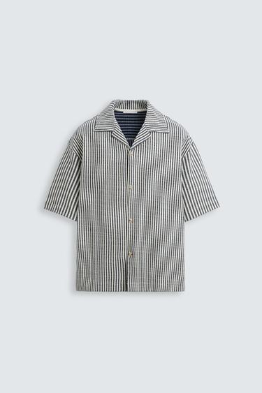 CAMISA RELAXED FIT SEERSUCKER - Crudo / Marino de Zara