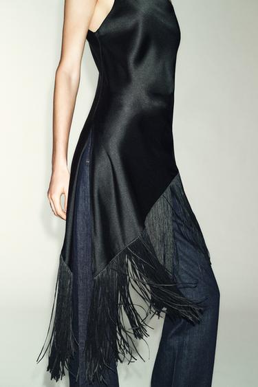 TOP LARGO SATINADO FLECOS - Negro de Zara