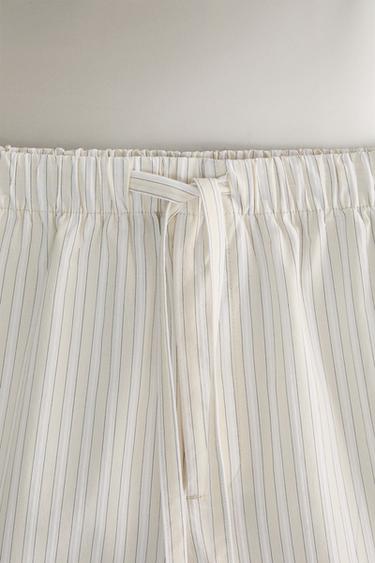 SHORT COTON RAYURES - Écru de Zara - Image 2