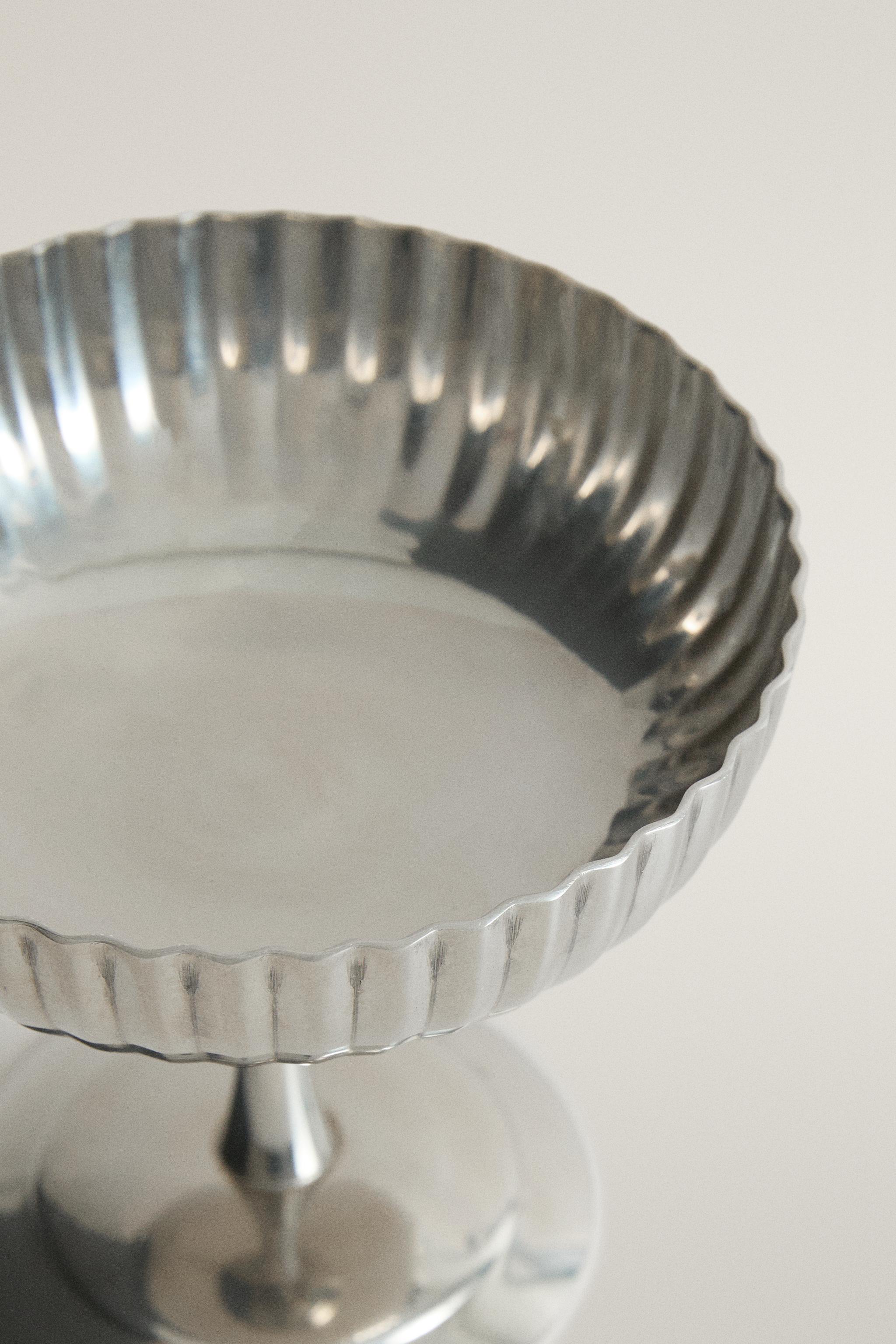 VERRE À GLACE MÉTAL ONDULÉ