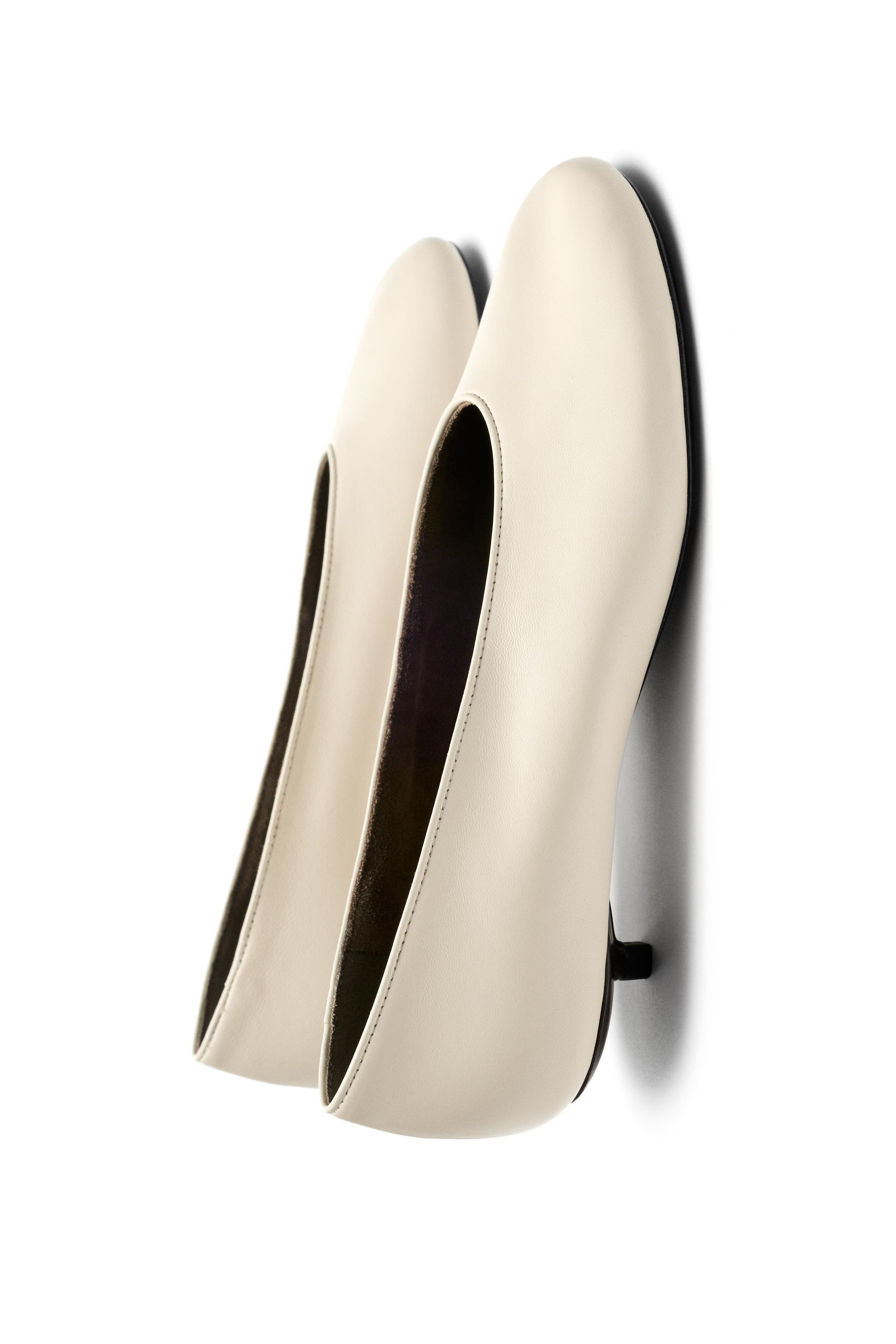 Leather low heel ballet flat - LIMITED EDITION