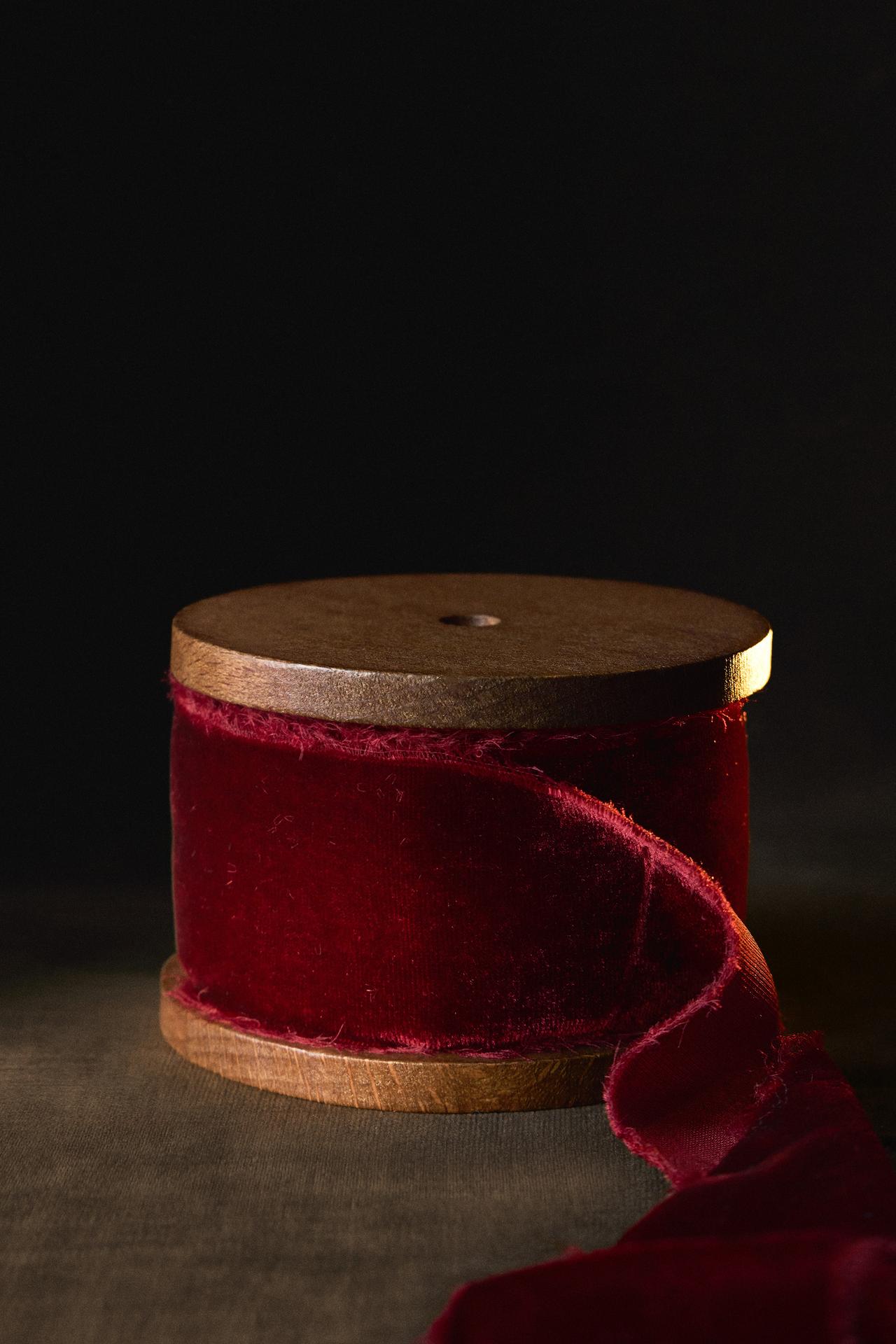 FRAYED VELVET CHRISTMAS GIFT RIBBON — Red