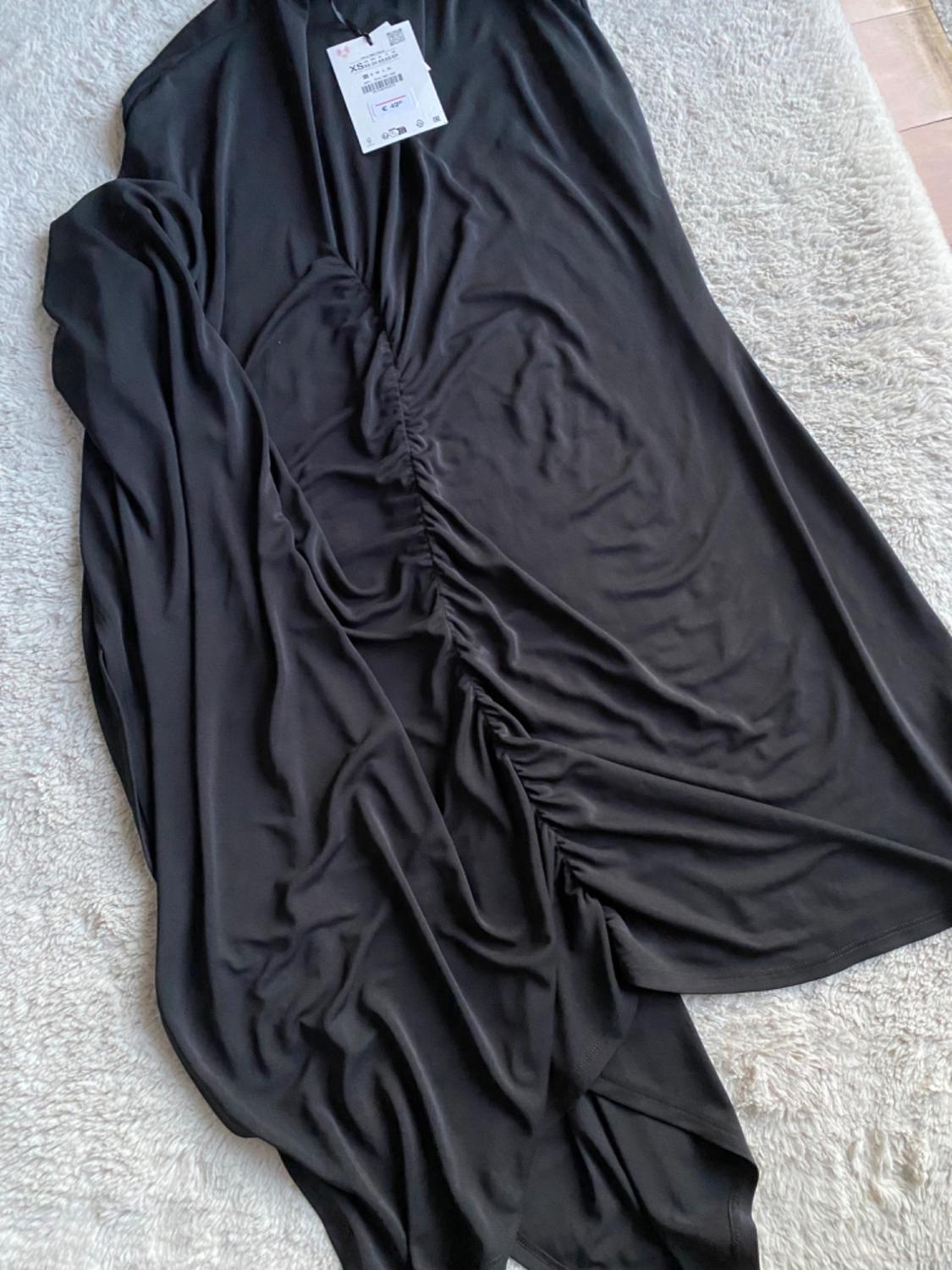ASYMMETRIC SLEEVE LIMITED EDITION DRESS - Image 2