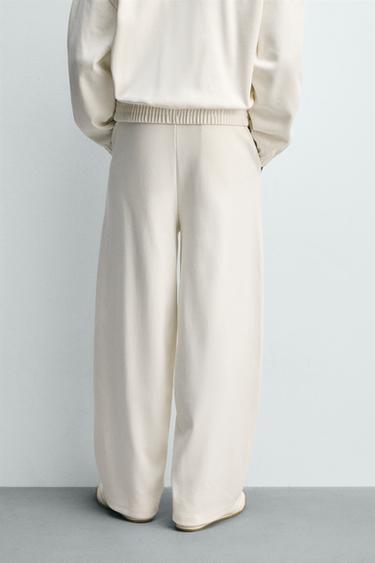 PANTALON DE JOGGING COUPE LARGE À PLIS - Écru de Zara - Image 2