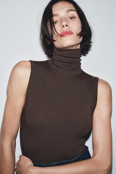 BASIC HIGH NECK BODYSUIT - Brown by Zara