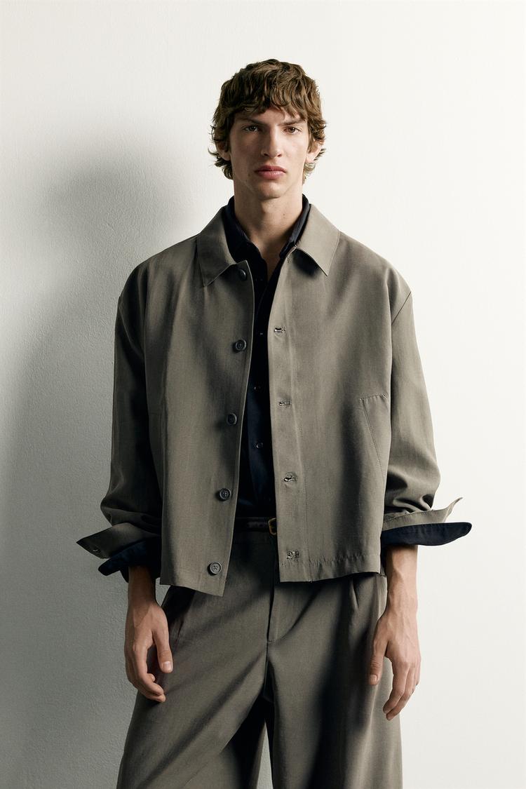 OVERSHIRT DE CORTE BOXY FLUIDO 2