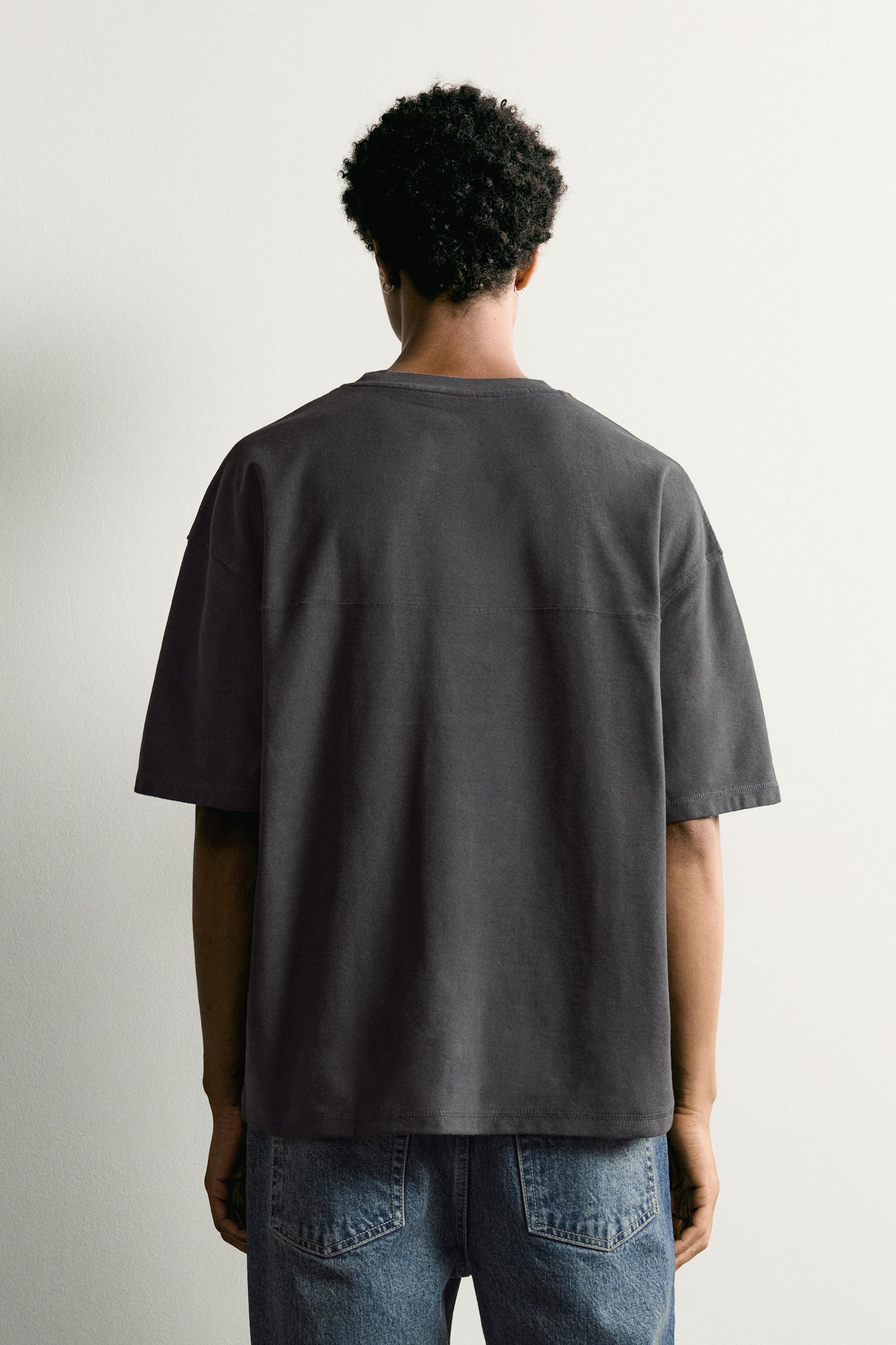 T-SHIRT COUPE DÉCONTRACTÉE À COUTURE