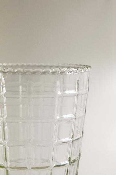 RAISED DESIGN GLASS TUMBLER - Light green by Zara - Image 4