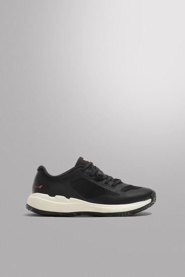 ZAPATILLA PARA DEPORTES DE CANCHA - Gris de Zara
