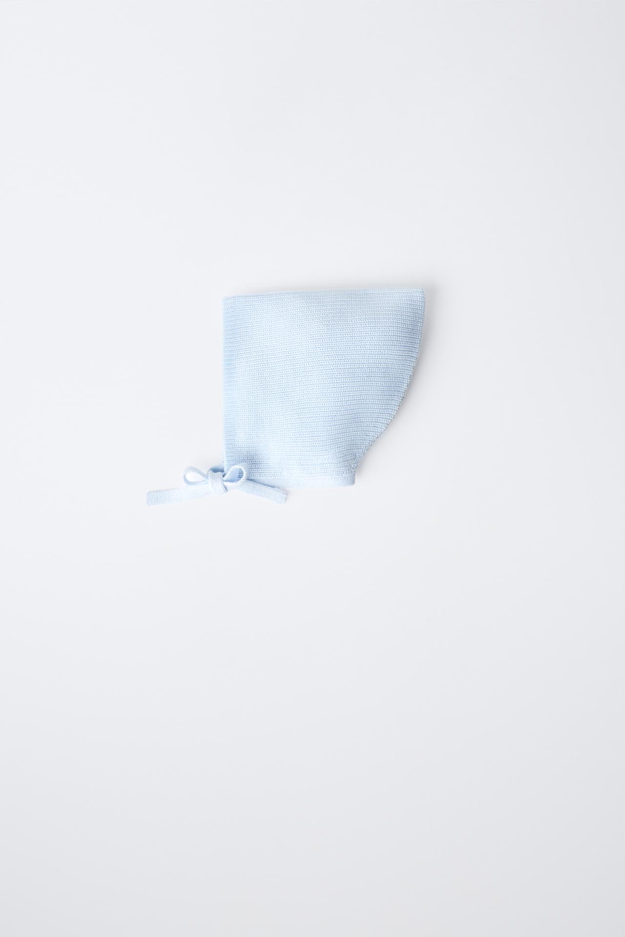 KNIT BONNET — Light blue