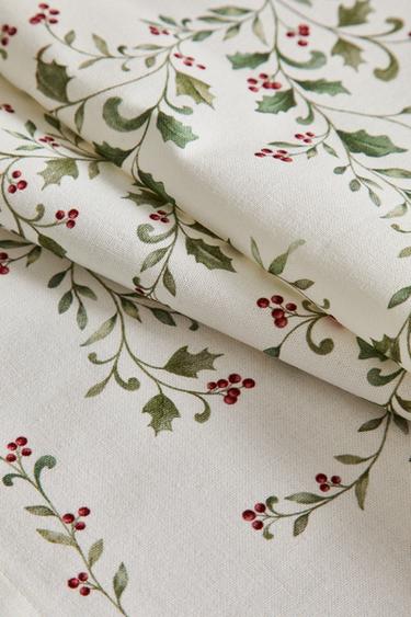 CHRISTMAS HOLLY LEAF TABLE RUNNER - Green by Zara - Image 3