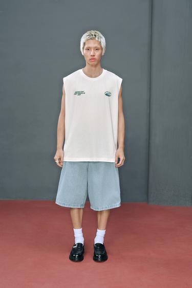 PLEATED RELAXED FIT DENIM BERMUDA SHORTS - Light blue by Zara