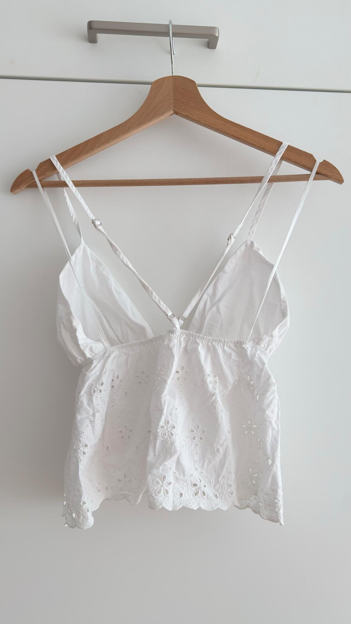 EMBROIDERED TOP WITH CUTWORK AND STRAPS - Image 3