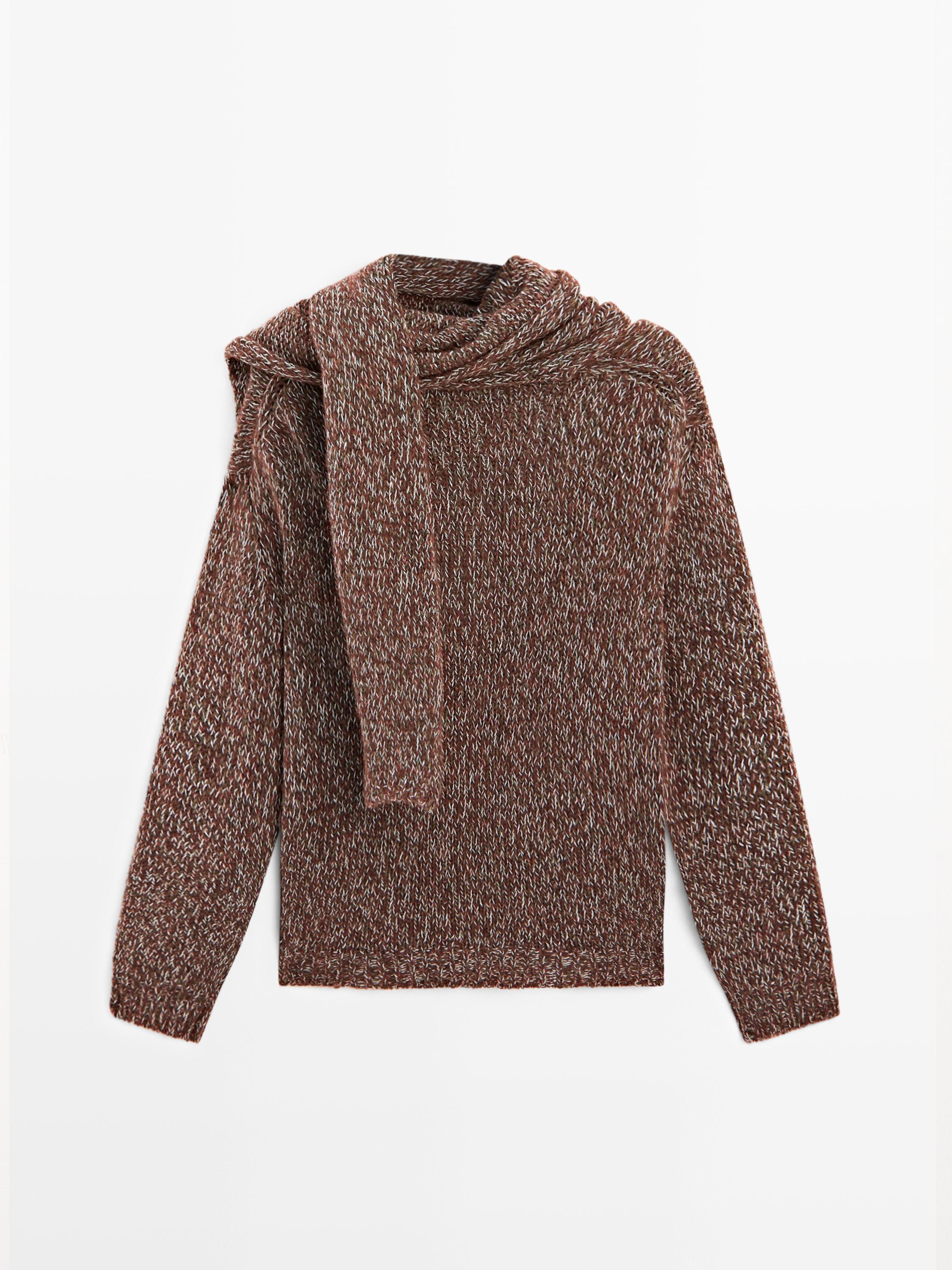 V-neck knit sweater with scarf - STUDIO